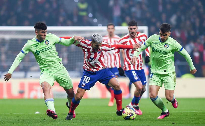 固联赛前列, 效防守与反