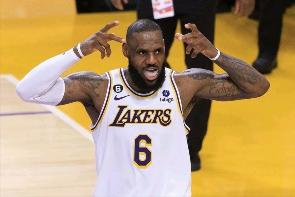 巅峰, 查尔莫斯最 巅峰, 查尔莫斯最