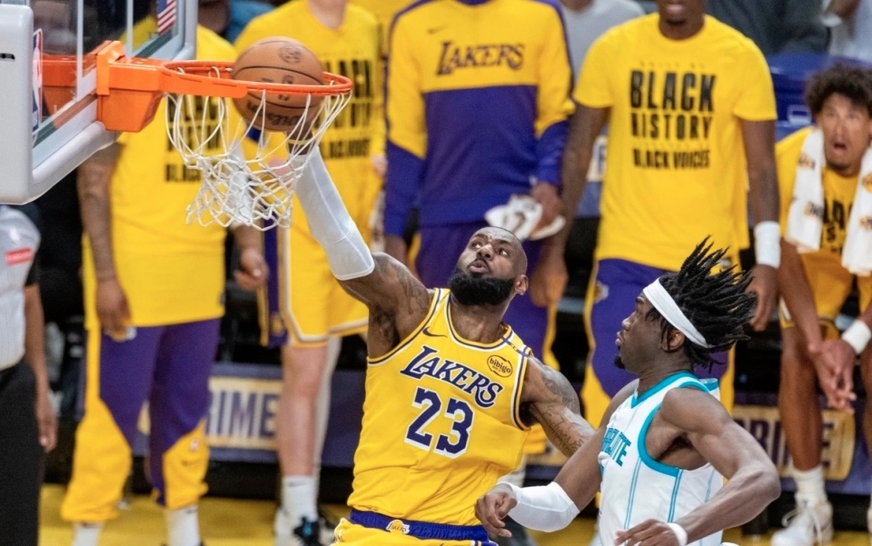 詹姆斯, 这不是要贬 詹姆斯, 这不是要贬